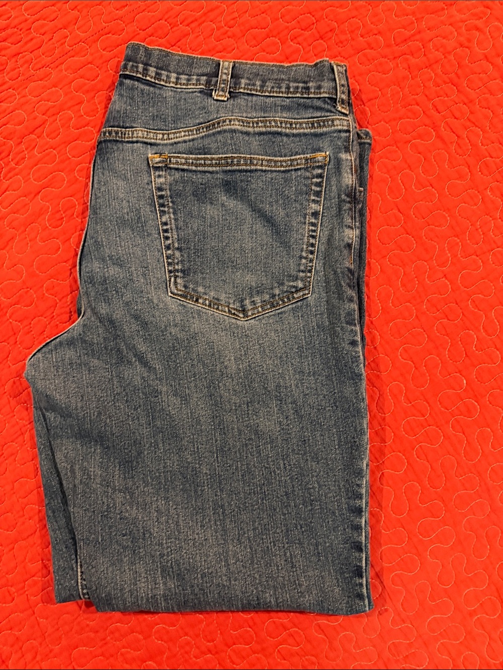 Sonoma Men’s Straight-Leg Medium Blue Jeans
